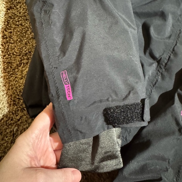 Helly Hansen Women's Black and Pink Ski Jacket hellytech medium - Picture 4 of 11